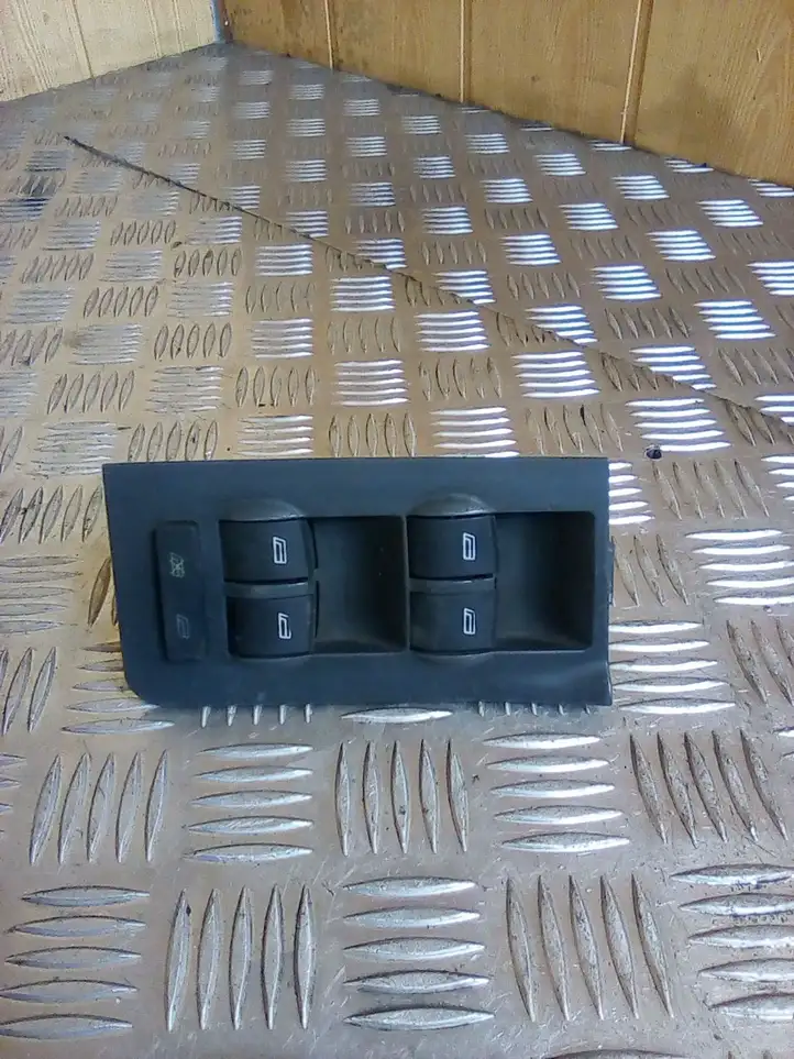 Audi A6 S6 C5 4B (1997 - 2001) 4B0959851 Кнопка стеклоподъемников — фото 1