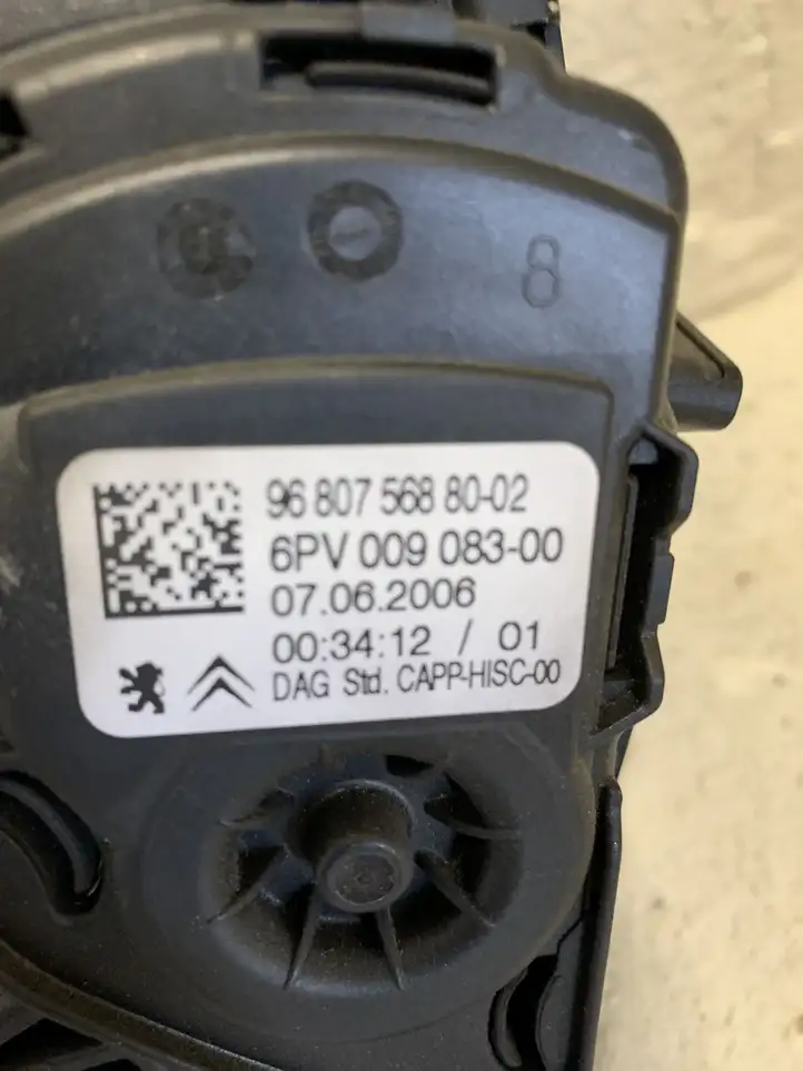 Citroen C3 (2002 - 2009) 968075688002 Педаль акселератора — фото 2