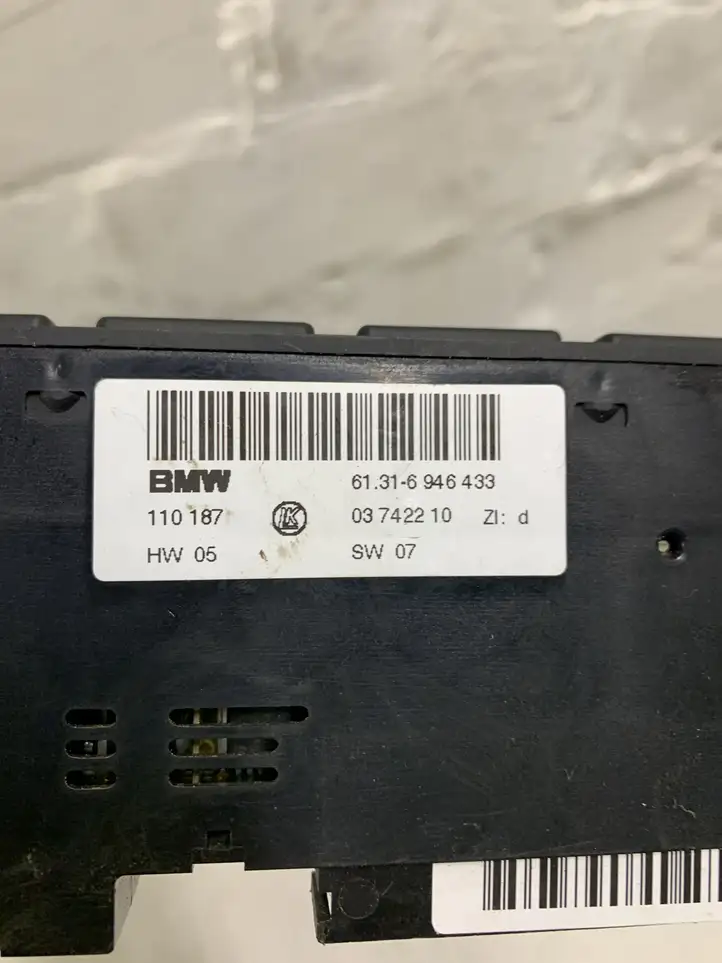BMW X5 E53 (1999 - 2006) 61316946433 Другие включатели / ручки/ переключатели — фото 3