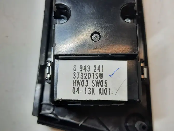 BMW 5 E60 E61 (2004 - 2010) 6943241 Кнопка стеклоподъемников — фото 3