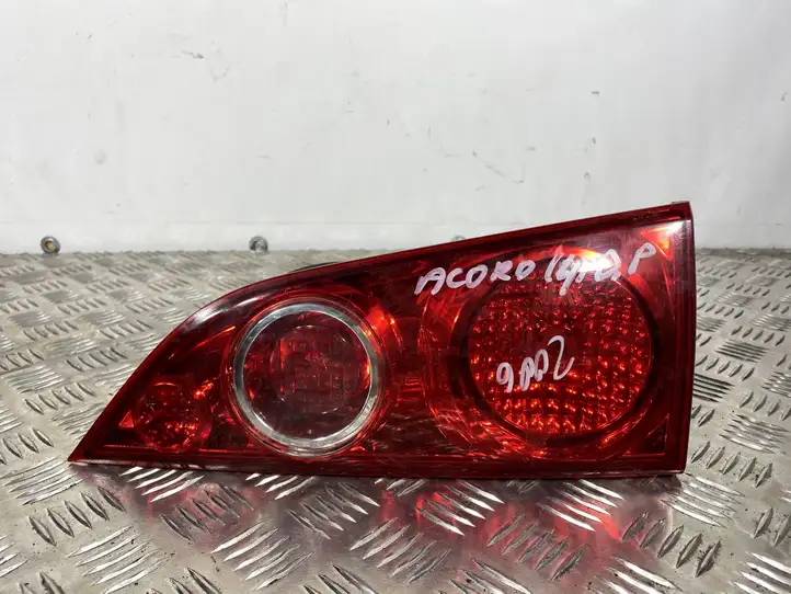 Honda Accord (2003 - 2007) P3227R Задний фонарь в крышке багажника — фото 1