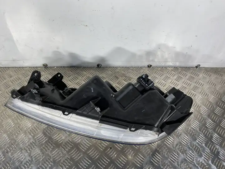 Suzuki Vitara (2014 - 2018) 10018098 Передняя фара — фото 5
