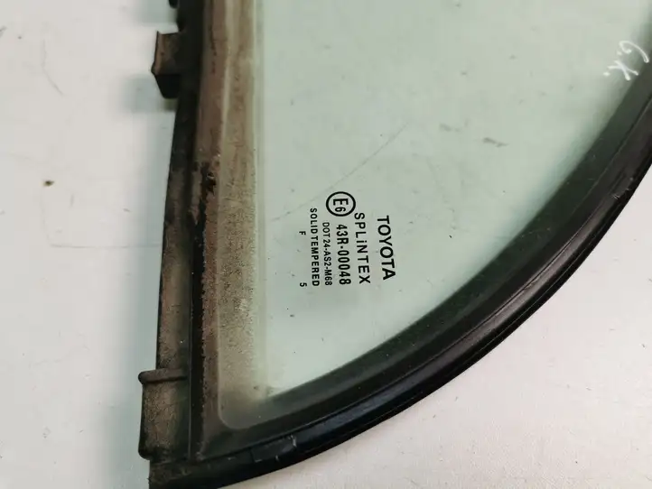 Toyota Avensis T250 (2006 - 2009) 6818905030 Форточка двери — фото 1