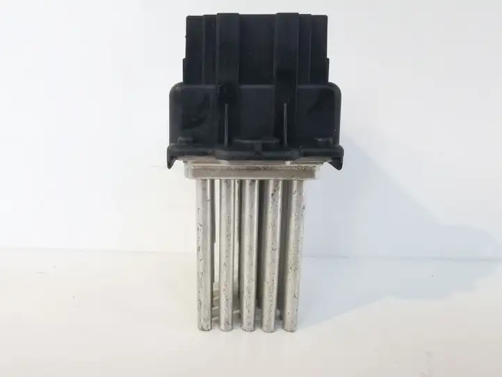 Audi A6 S6 C5 4B (2001 - 2004) 5DS00646702 Резистор печки — фото 3
