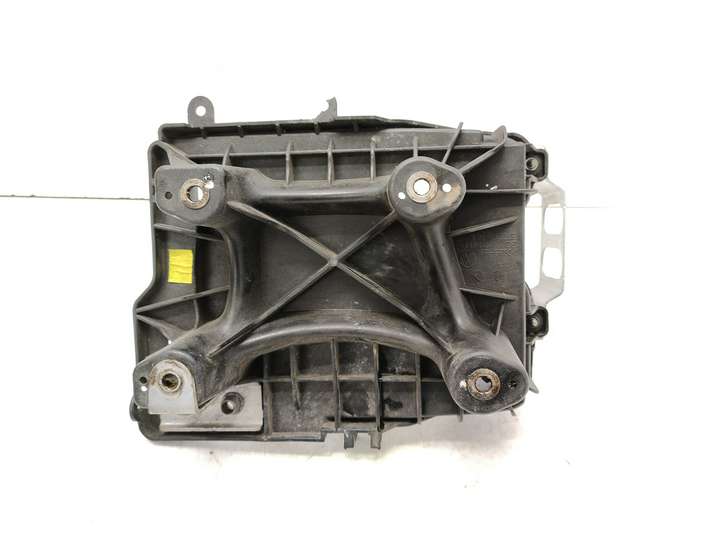 Volkswagen up! (2011 - )  1S0915331B Платформа крепления аккумулятора
