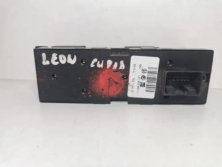 Seat Leon (1M) (1998 - 2006) 1J49598570 Кнопка стеклоподъемников — фото 3