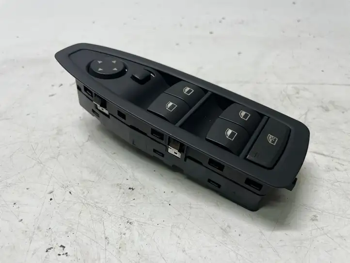 BMW 1 F20 F21 (2011 - 2019) 9208109 Блок кнопок стеклоподъемников — фото 1