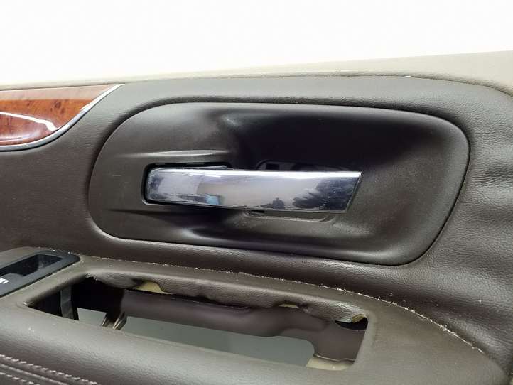Chrysler Town and Country (2010 - 2016)  1WE11HL5AB Обшивка передней двери