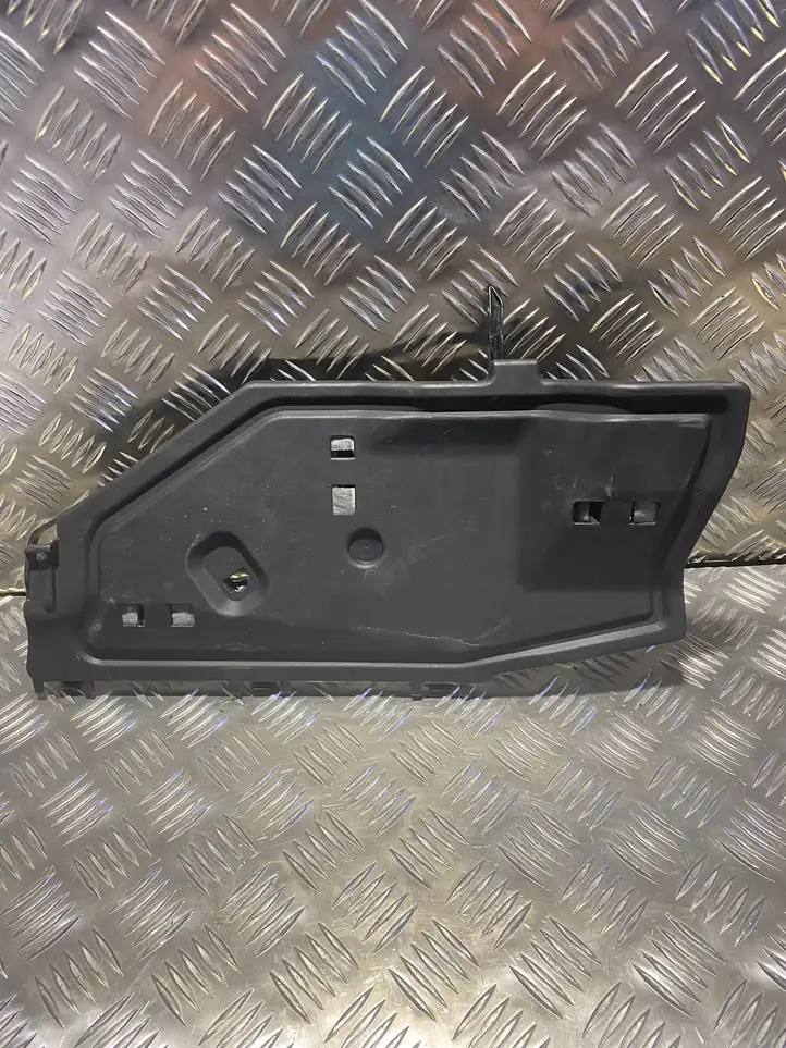 Toyota Avensis T270 (2012 - 2015) 5560705050 Прочие детали салона — фото 1