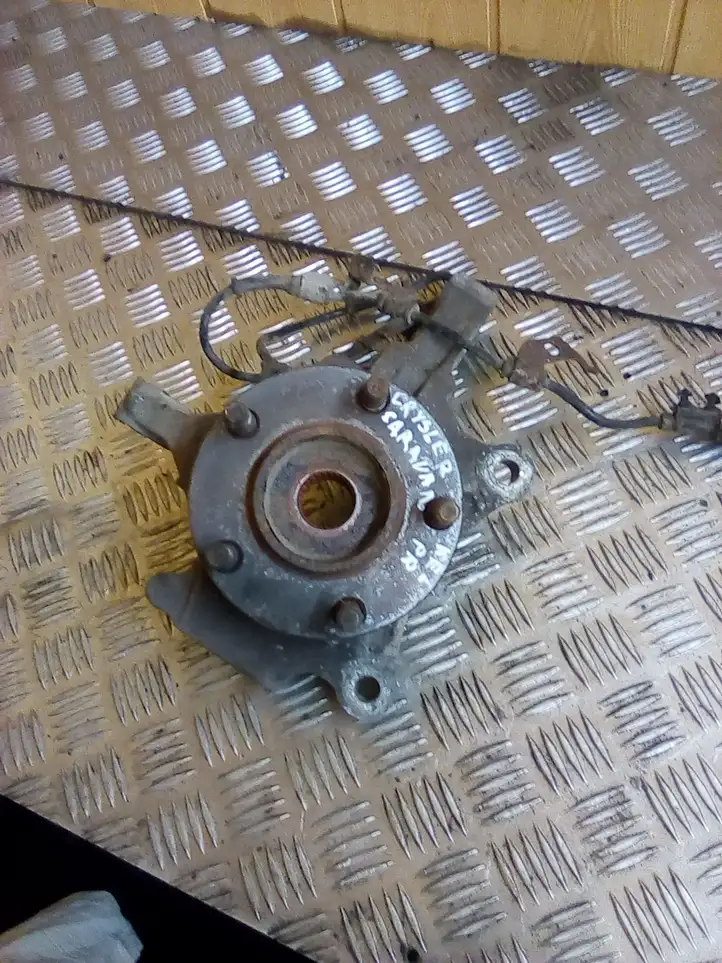 Dodge Grand Caravan (1998 - 2007) 04694948AA Посадочное место подшипника — фото 1