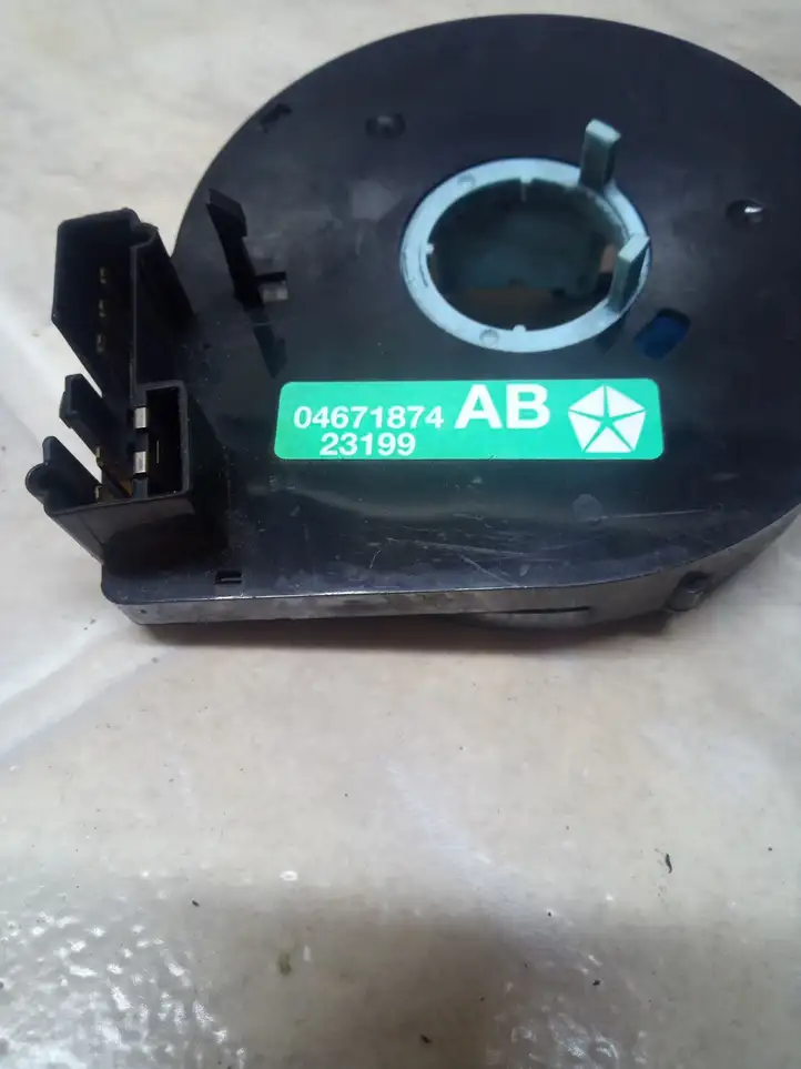 Chrysler PT Cruiser (2000 - 2010) 04671874AB Контактное кольцо SRS — фото 2