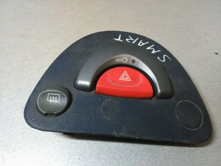 Smart ForTwo I (2000 - 2007) 92244009 Включатель аварийных фонарей — фото 1
