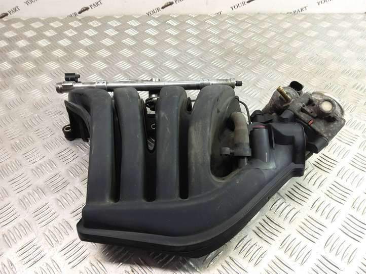 Mini One Cooper R50-53 (2000 - 2012)  04777846 Впускной коллектор