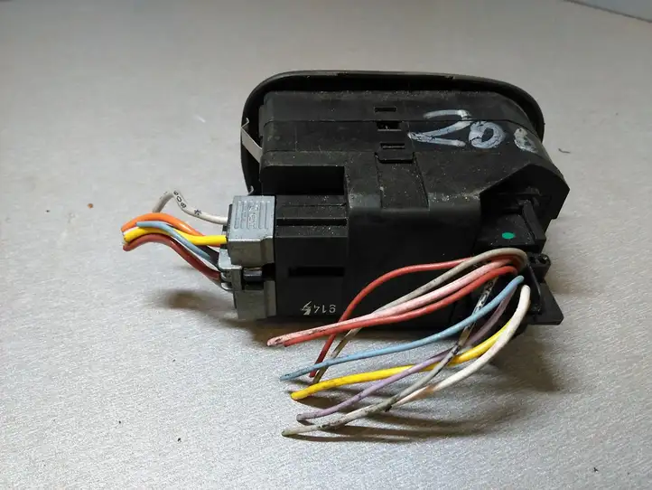 Peugeot 206 (1998 - 2012) 9654858977 Блок кнопок стеклоподъемников — фото 2