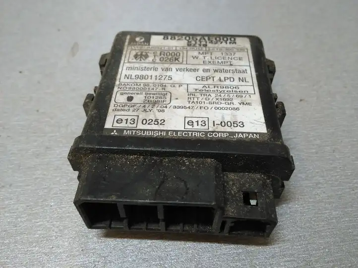 Subaru Legacy (1999 - 2003) 88205AE000 Блок иммобилайзера — фото 1