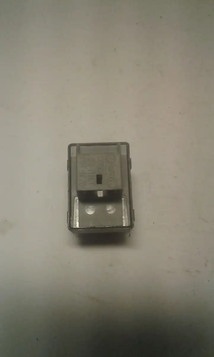 Audi A4 S4 B8 8K (2007 - 2011) 8K0959855A Кнопка стеклоподъемников — фото 2