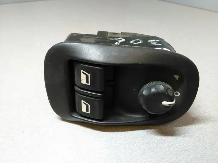 Peugeot 206 (1998 - 2012) 9654858977 Блок кнопок стеклоподъемников — фото 1