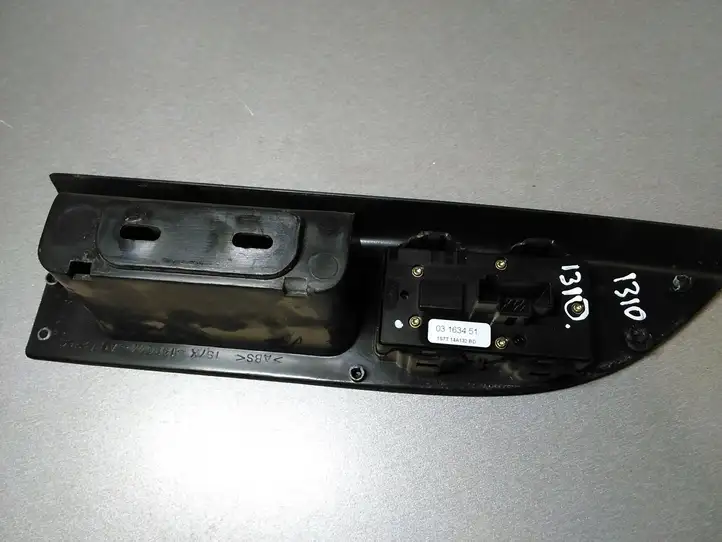 Ford Mondeo Mk III (2000 - 2007) 03163451 Блок кнопок стеклоподъемников — фото 2