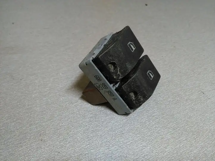 Volkswagen Polo (2001 - 2005) 6Q0959858A Блок кнопок стеклоподъемников — фото 1