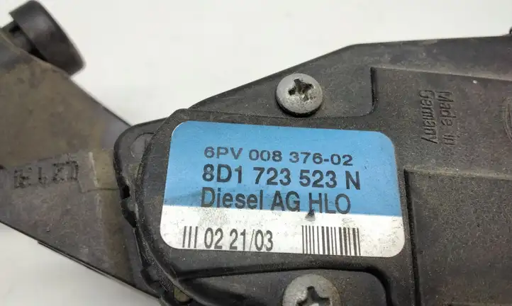 Audi A6 S6 C5 4B (2001 - 2004) 8D1723523N Педаль акселератора — фото 2