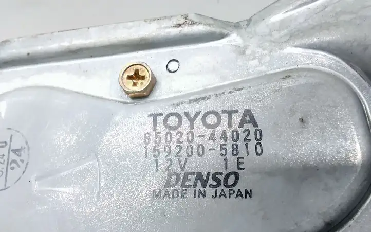 Toyota Avensis Verso (2001 - 2004) 8502044020 Двигатель стеклоочистителя заднего стекла — фото 3