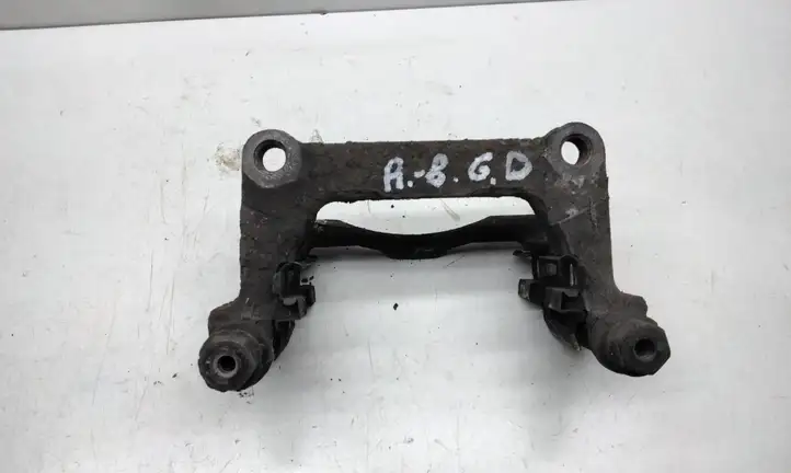 Audi A8 S8 D3 4E (2002 - 2005) Скоба заднего тормозного суппорта — фото 2
