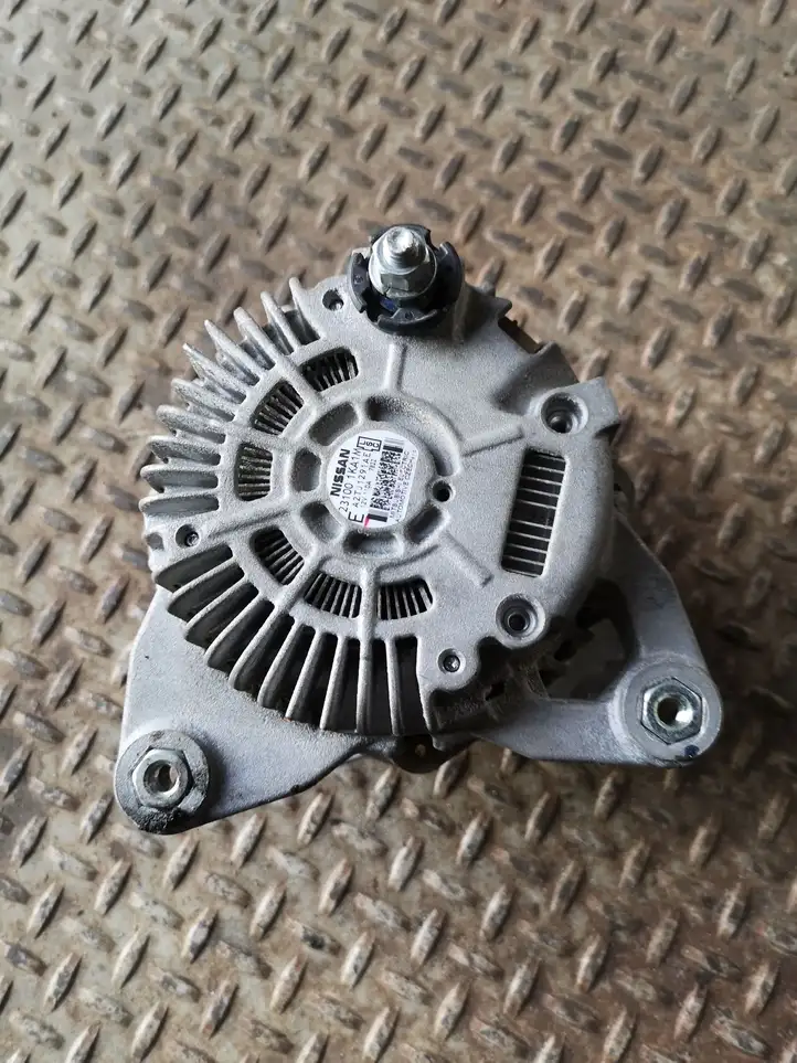 Nissan Juke I F15 (2010 - 2018) 231001KA1M Генератор — фото 2
