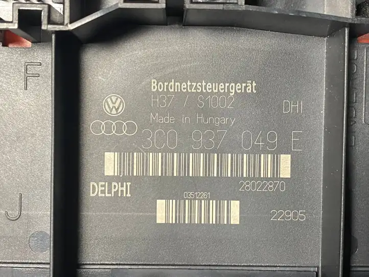 Volkswagen PASSAT B6 (2005 - 2010) 3C0937049E Модуль комфорта — фото 3