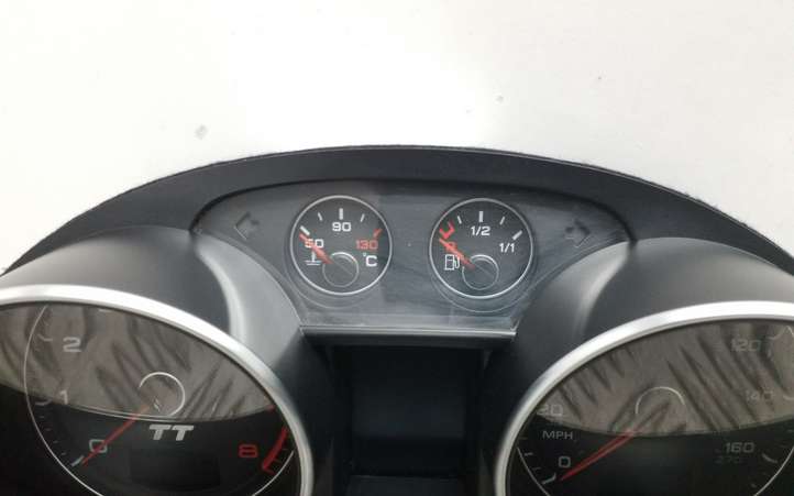 Audi TT (2006 - 2010)  8J0920980E Спидометр (приборный щиток)