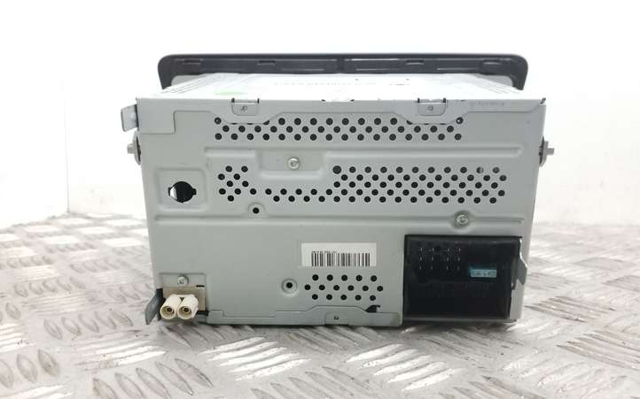 Skoda Rapid (NH) (2012 - 2019)  5J0035161E Радио/ проигрыватель CD/DVD / навигация