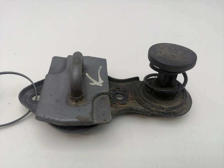 Mercedes-Benz C W203 (2000 - 2007)  A2038800460 Петля замка капота