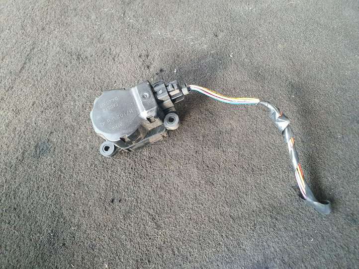 Opel Zafira (2006 - 2008)   Двигатель задвижки потока воздуха