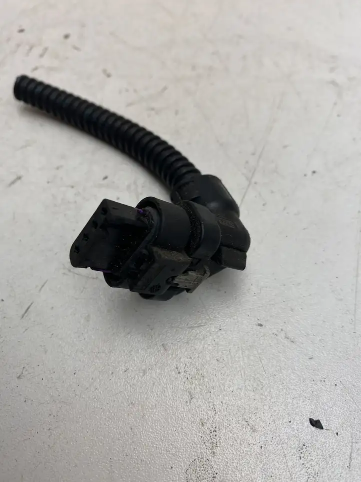 Audi A6 C7 (2011 - 2014) 4F0973704 Прочая электропроводка — фото 3