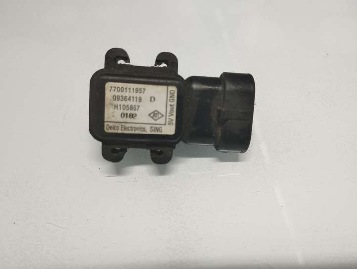 Renault Scenic I (1996 - 2003)  7700111957 Датчик давления воздуха