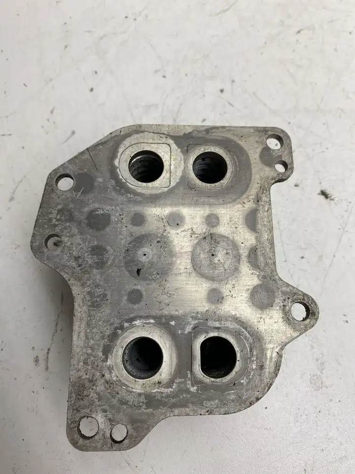 Seat Leon (5F) (2012 - 2019) 03N117021 Кронштейн масляного фильтра — фото 2
