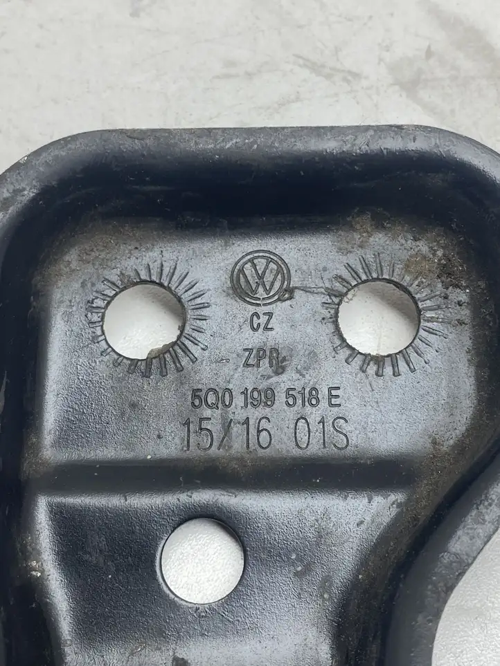 Volkswagen Golf VII (2013 - 2019) 5Q0199518E Другая часть передней подвески — фото 2