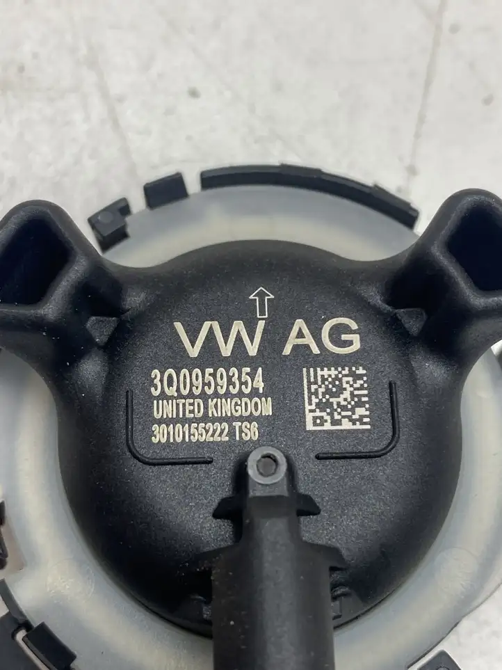 Skoda Octavia Mk3 (5E) (2013 - 2019) 3Q0959354 Датчик удара SRS — фото 3