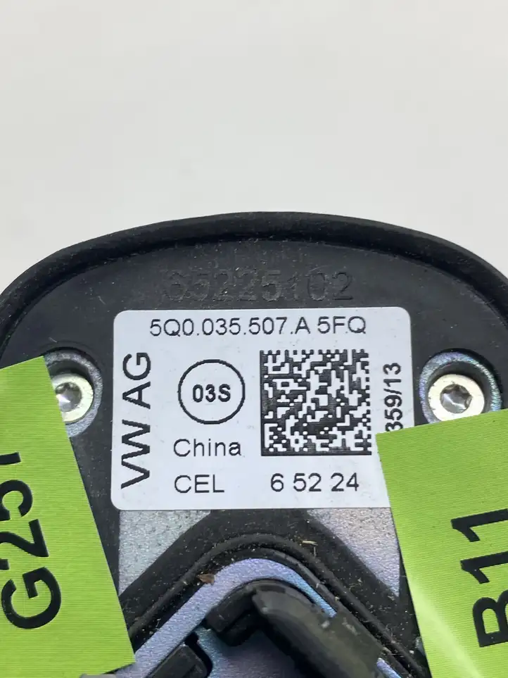 Volkswagen PASSAT B8 (2015 - ) 5Q0035507A GPS антенна — фото 4