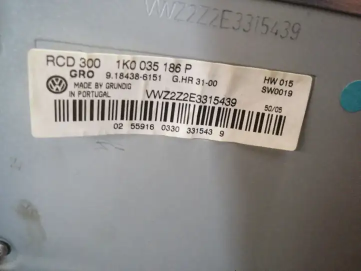 Volkswagen PASSAT B6 (2005 - 2010) 1K0035186P Магнитола / мультимедийная система — фото 2