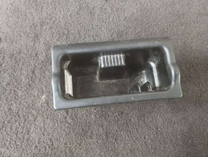 Opel Vectra (2002 - 2005)  24443186 Пепельница