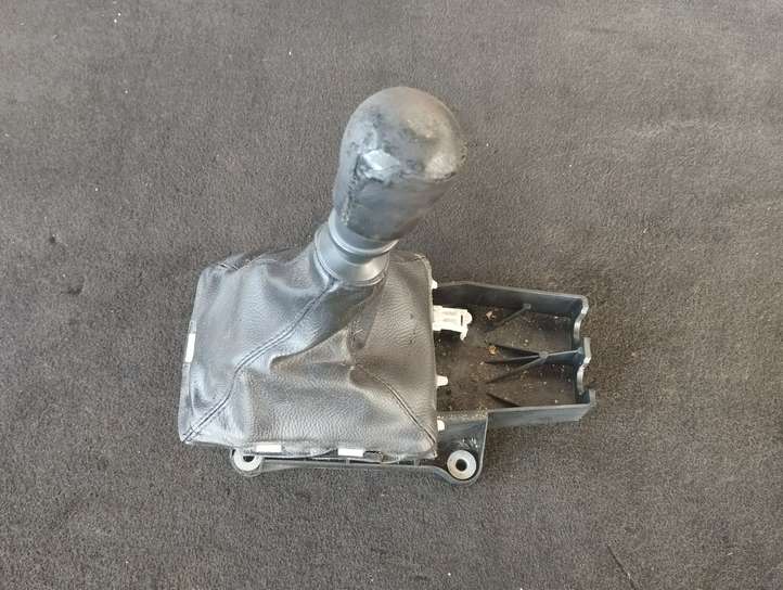 Opel Vectra (2002 - 2005)  090280101 Рычаг переключения передач