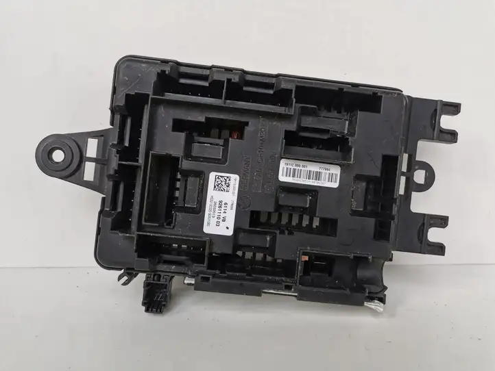 BMW 3 F30 F35 F31 (2012 - 2018) 926111003 Блок предохранителей — фото 3