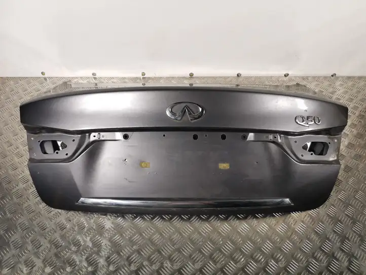 Infiniti Q50 (2013 - 2018) Крышка багажника — фото 1