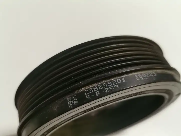 BMW 3 F30 F35 F31 (2012 - 2018) 238298201 Шкив коленчатого вала — фото 3