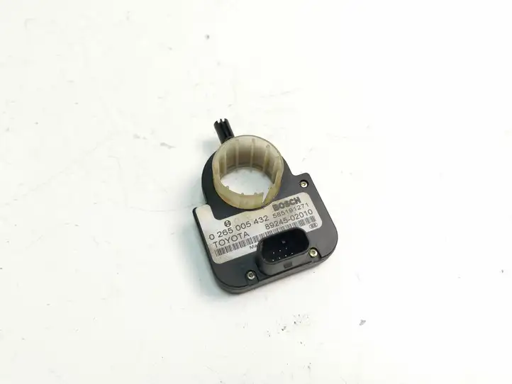 Toyota Avensis T250 (2006 - 2009) 8924502010 Датчик угла поворота руля — фото 1