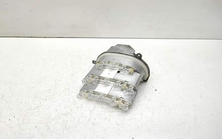 BMW 3 E90 E91 (2005 - 2012)  E412662 Указатель поворота передний