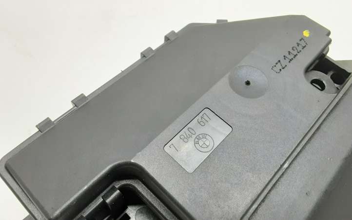 BMW 3 E90 E91 (2005 - 2012)  7840617 Замок задней крышки