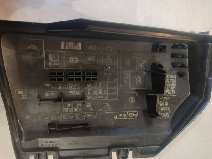 Land Rover Freelander (2006 - 2010)  6G9T14A067AB Ящик предохранителей (комплект)