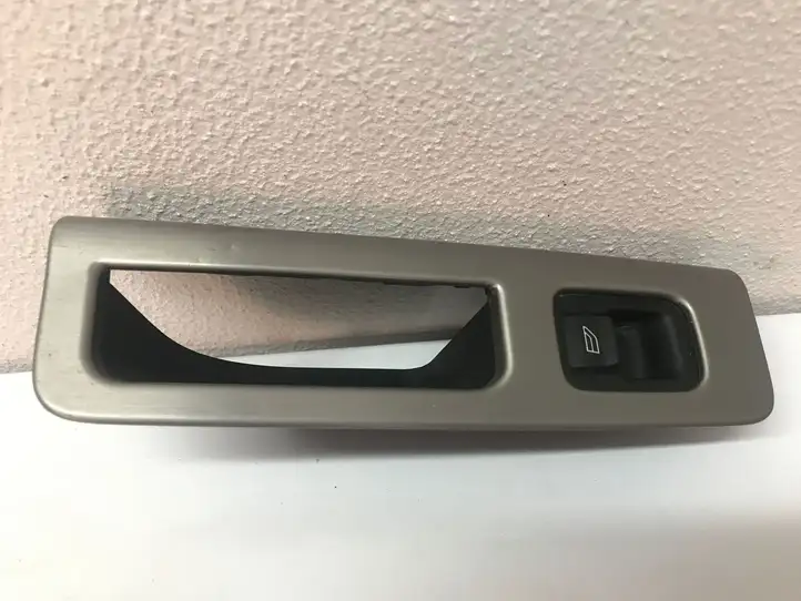 Volvo V50 (2004 - 2008) 8679681 Кнопка стеклоподъемников — фото 6