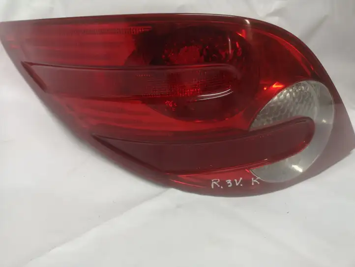 Mercedes-Benz R W251 (2005 - 2013) A2518200364 Задний фонарь в кузове — фото 1